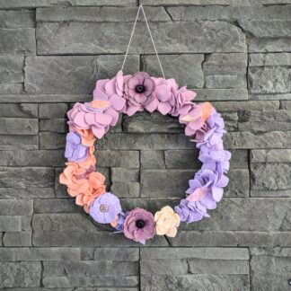 couronne glycine en feutrine de laine fabriquée par l'Atelier Jocha