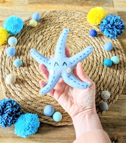 étoile de mer en feutrine de laine porte-clé artisanal création par l'Atelier Jocha