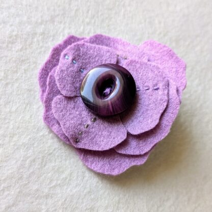 Broche violette fleur atelier jocha