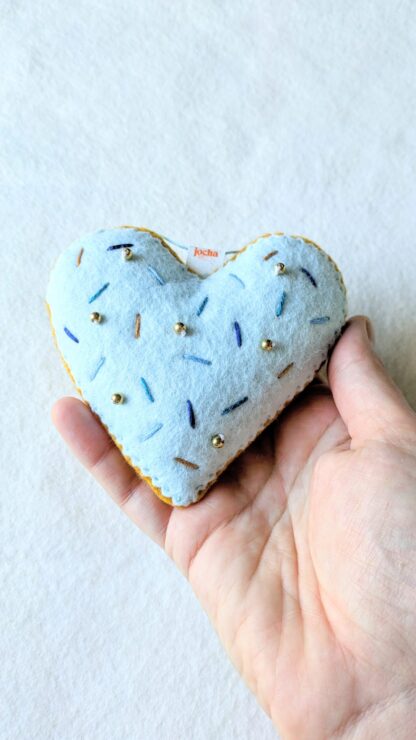 Cœur bleu perlé – Image 4