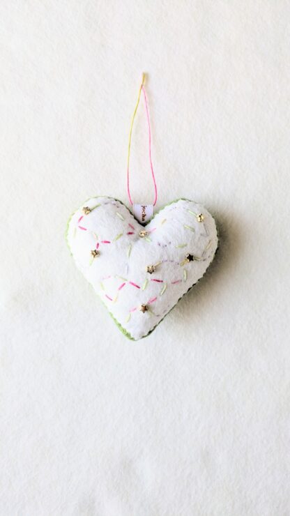 Cœur blanc et vert – Image 3