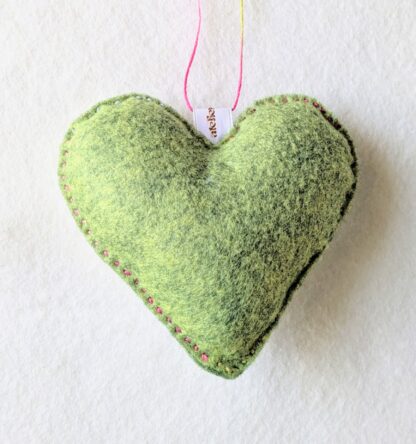Cœur blanc et vert – Image 5