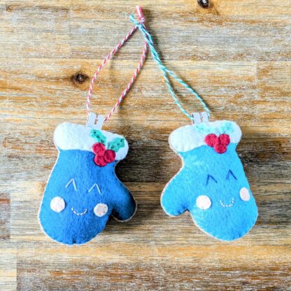 Moufle de Noël bleue – Image 2