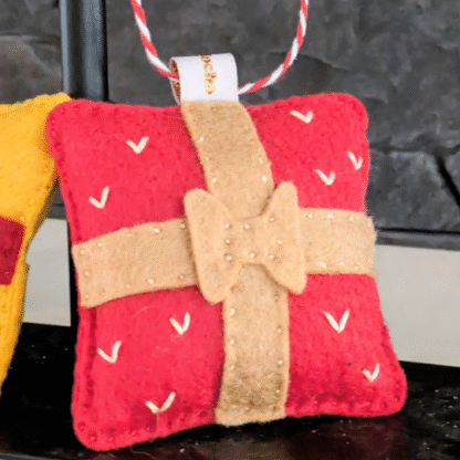 Pochette cadeau en feutrine – Image 7