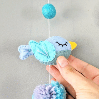 Suspension oiseau création artisanale par l'Atelier Jocha